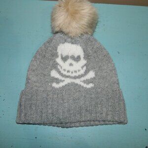 Mark & Graham Skull and Crossbones Pom Pom Hat (UU-33)